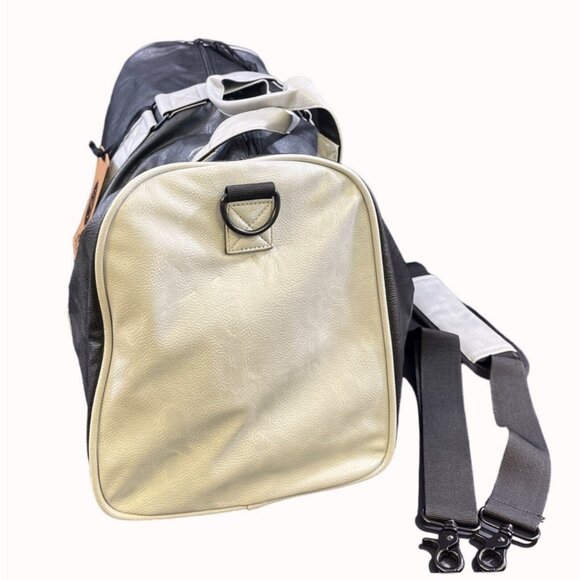 Flud Unisex Black/Grey Travel Bag/Duffle Bag SKU 5388 - Picture 3 of 9